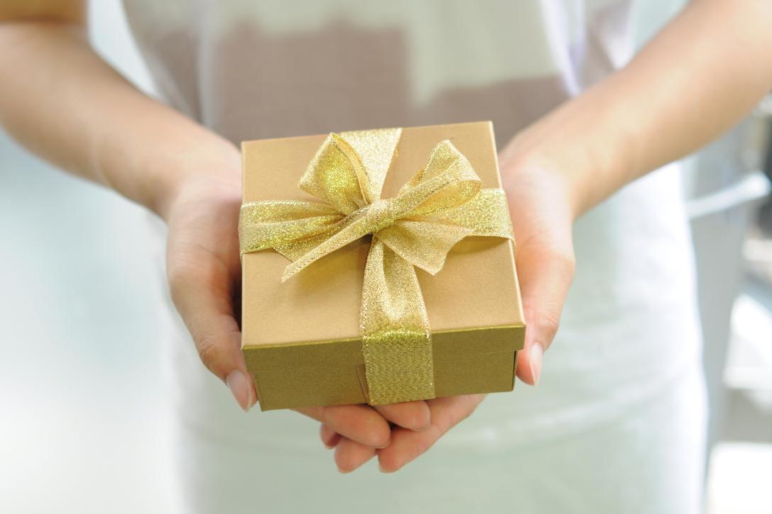 CAA-Gift-Box